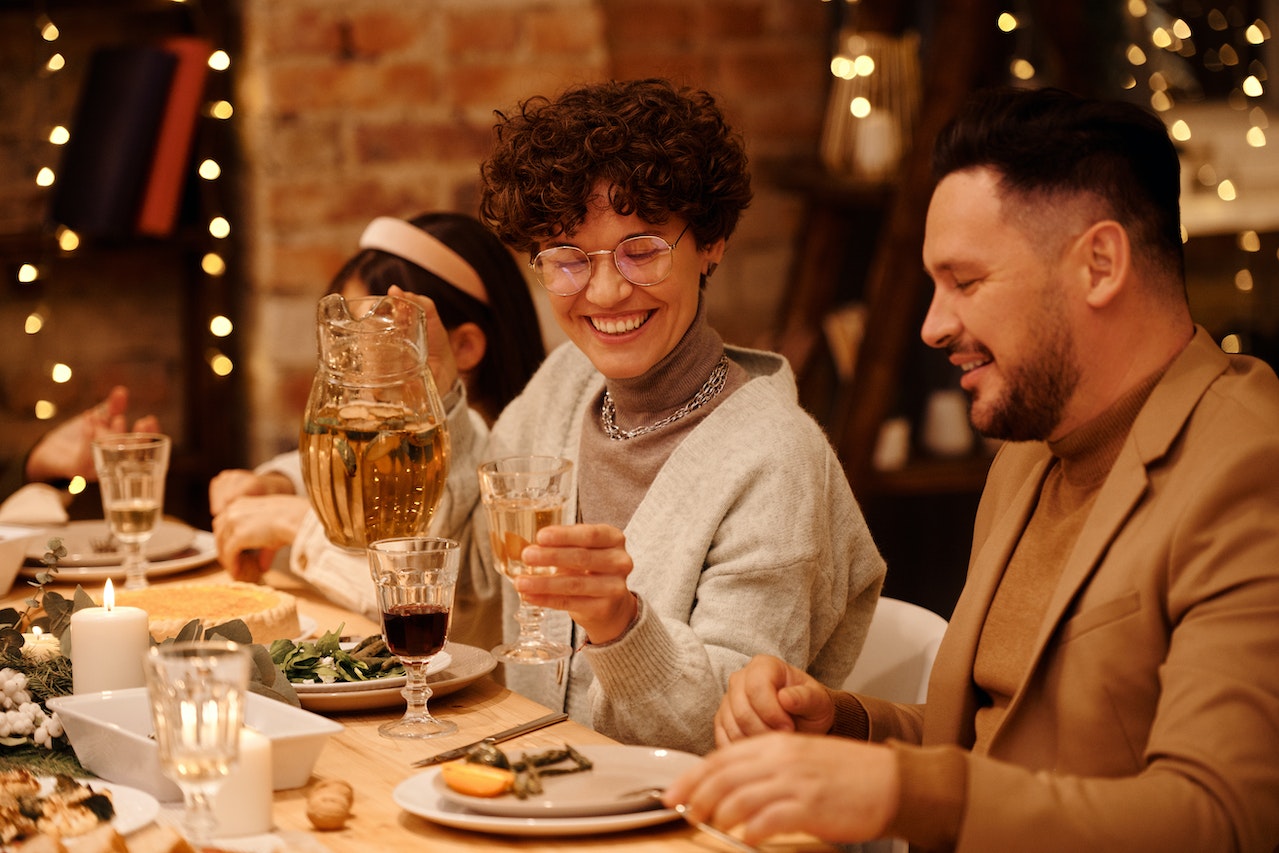 couple at a dinner party