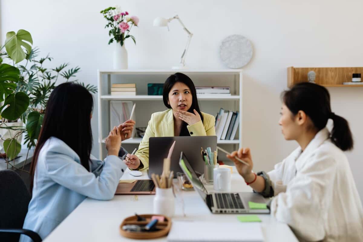 Smart Money Moves For Women Building Their Careers